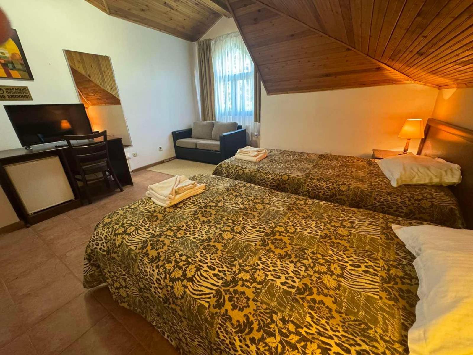 Moura Mountain & Villas Spa Hotel Borovets Buitenkant foto
